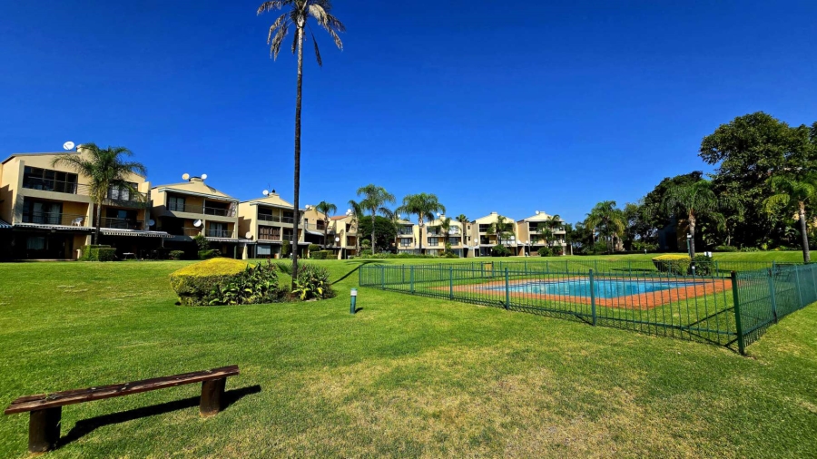 2 Bedroom Property for Sale in Hartbeespoort North West